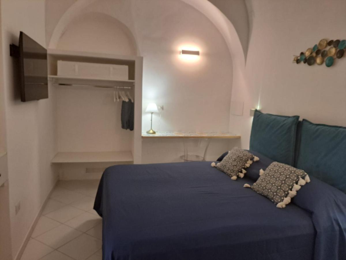 Tre Re Via Marina Grande,264
